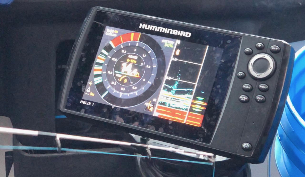 Helix 5 sales ice fishing